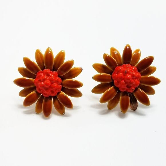 Vintage Enamel Brown Orange Flower Earrings,  Flower Power 1960s, 7/8 Inches - Picture 8 of 8
